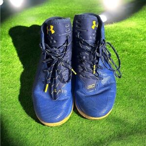 Under Armour Steph Curry boys basketball Sneakers Youth Size 6.5